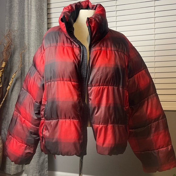 Old Navy Jackets & Blazers - Old Navy Red and Black Plaid Puffer Jacket size L